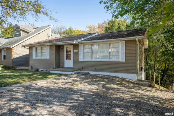 320 LAWNDALE AVE, Creve Coeur, IL 61610