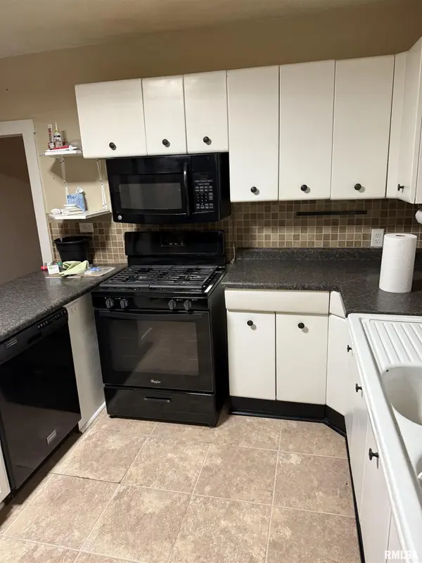 307 E SOUTH ST, Astoria, IL 61501