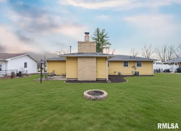 112 CAROLINE ST, Morton, IL 61550