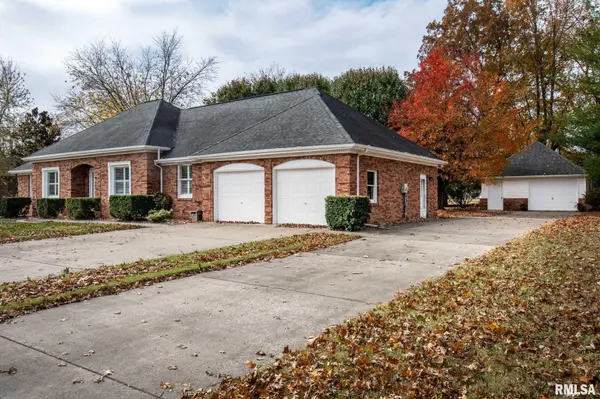 202 Dinah LN, Marion, IL 62959
