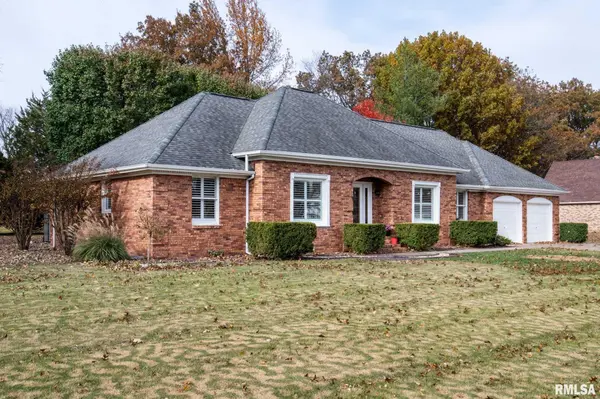 202 Dinah LN, Marion, IL 62959