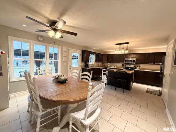 1809 SHERRY LN, Carterville, IL 62918