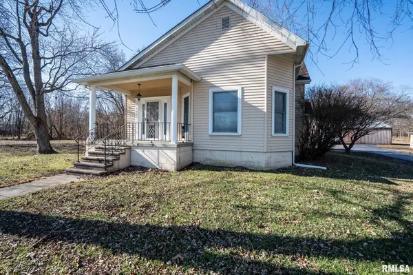401 N Jenette AVE, Buckner, IL 62819