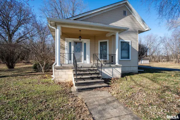 401 N Jenette AVE, Buckner, IL 62819