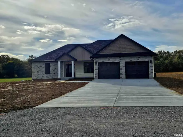7140 Canyon CT, Marion, IL 62959