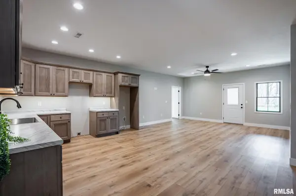 207 Rowatt ST, Cambria, IL 62915