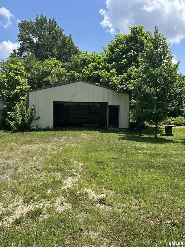 303 N Otis ST,  Marion,  IL 62959