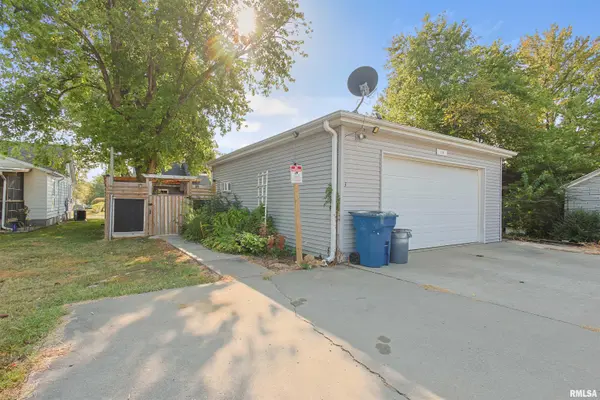 111 GRAND AVE, Anna, IL 62906