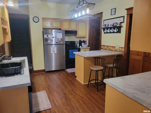 394 E HURST ST, Bushnell, IL 61422
