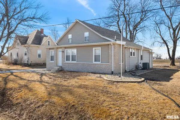 111 N REITER ST, Benson, IL 61516
