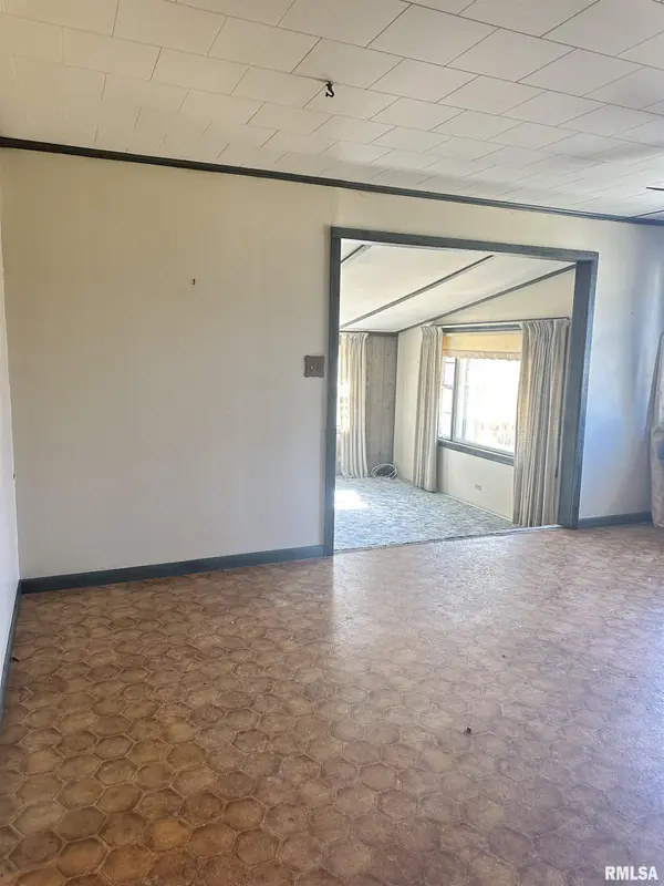 115 EAST AVE, Anna, IL 62906