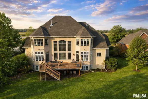 2422 W AUGUSTA DR, Dunlap, IL 61525