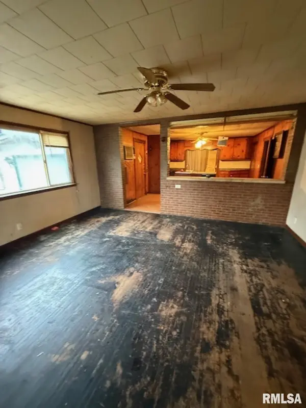1306 LAKE ST, Kewanee, IL 61443