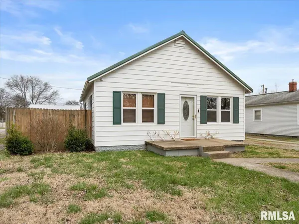 712 Beck ST, Carmi, IL 62821