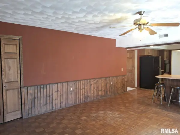 23074 N CHEROKEE RD, Cuba, IL 61427