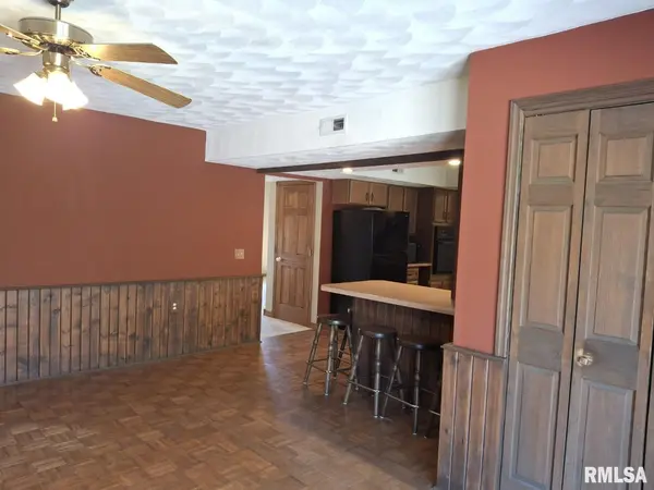 23074 N CHEROKEE RD, Cuba, IL 61427