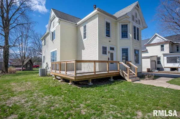 307 N LOGAN ST, Deer Creek, IL 61733
