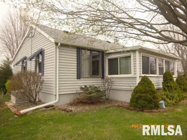 473 W VINE ST, Canton, IL 61520