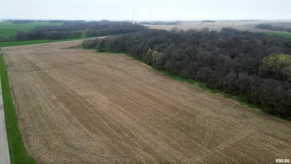 0 300 N AVE, Bradford, IL 61421