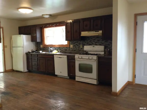 306 ELM ST, Dongola, IL 62926
