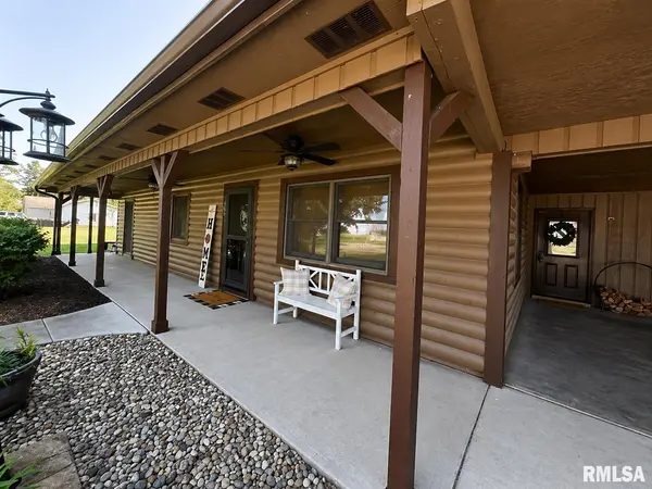 407 N 8TH ST, Elkville, IL 62932