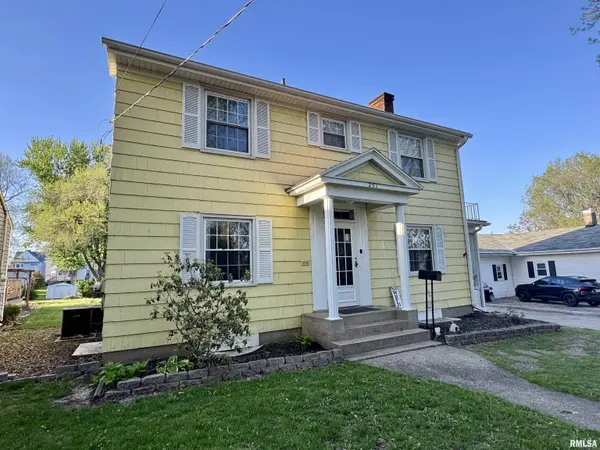 251 W ELM ST, Canton, IL 61520