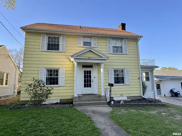 251 W ELM ST, Canton, IL 61520