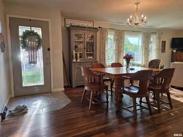 303 LOUISE ST, La Harpe, IL 61450