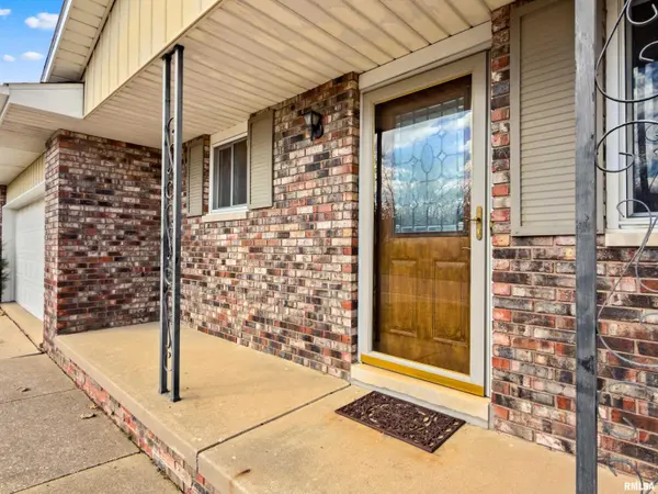1217 W PINE ST, Chillicothe, IL 61523