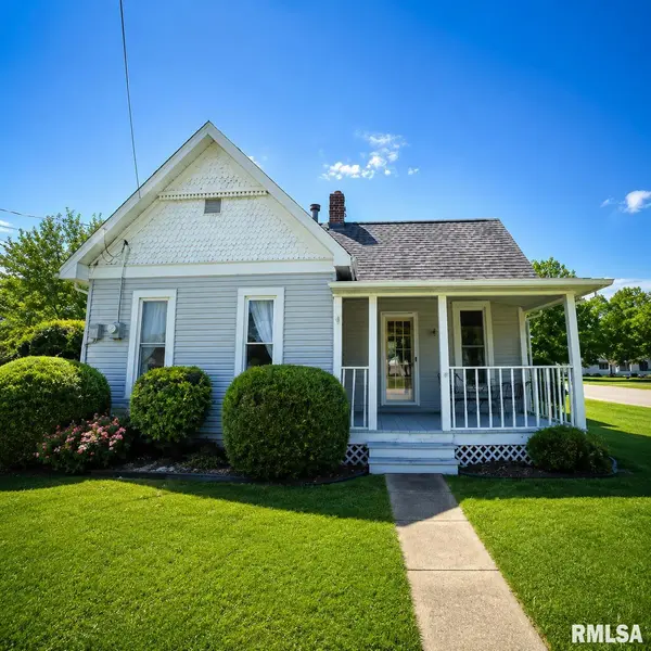 624 CHERRY ST,  Hopedale,  IL 61747