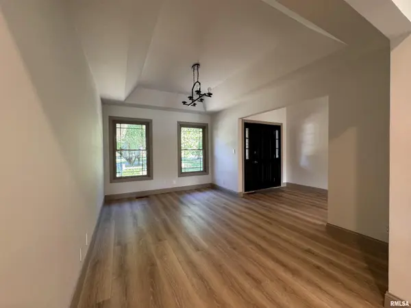 12101 N 1050th RD, Macomb, IL 61455