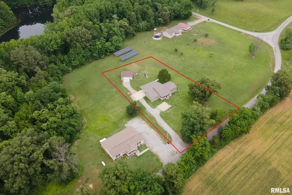 1380 Woolard RD, Eldorado, IL 62930