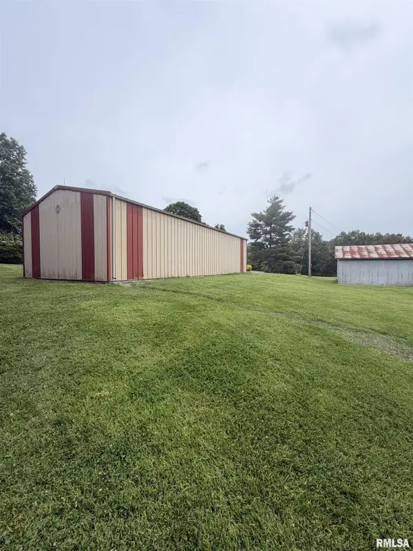 11525 Lick Creek RD, Buncombe, IL 62912