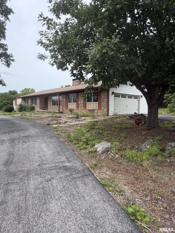 11525 Lick Creek RD, Buncombe, IL 62912