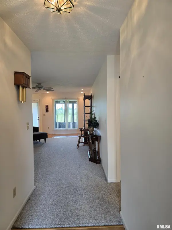 1770 N 4TH AVE, Canton, IL 61520