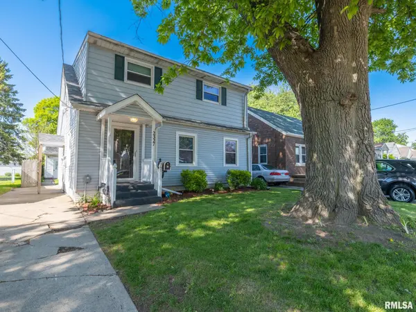 2327 W CALLENDER AVE, West Peoria, IL 61604