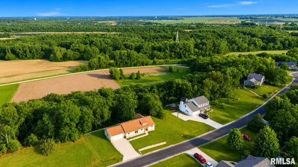 20632 N DEER BLUFFS DR, Chillicothe, IL 61523