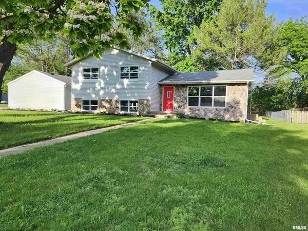 716 N Trade Wind DR, Peoria, IL 61604
