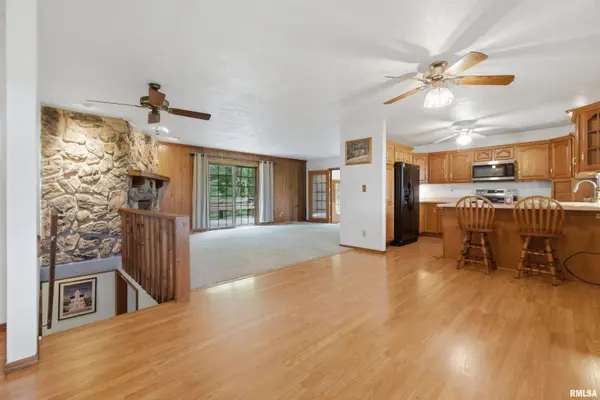 8114 N FORD RD, Edwards, IL 61528