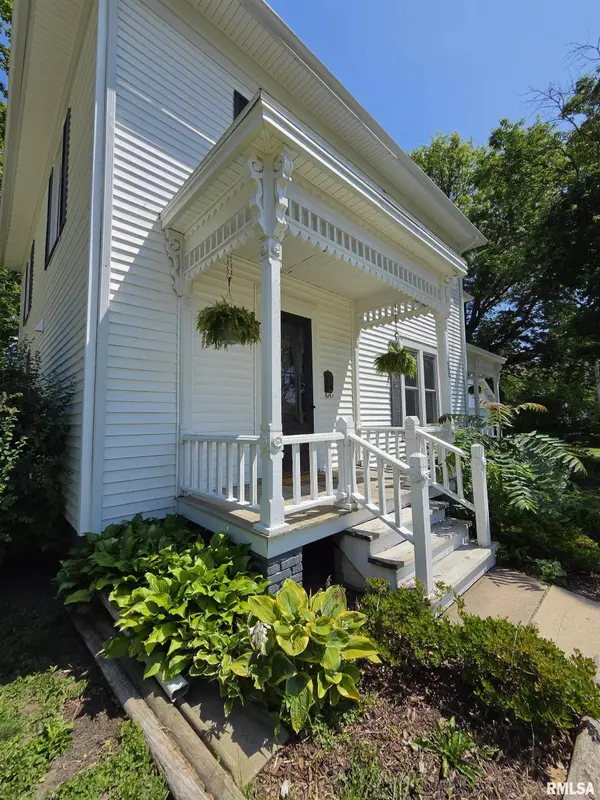 26 NW 3RD ST, Galva, IL 61434