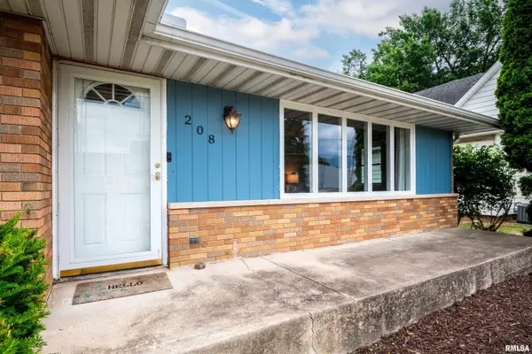 208 N NILES ST, Metamora, IL 61548