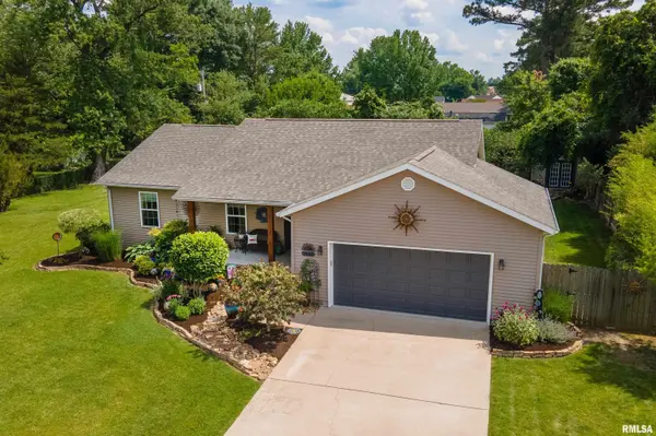 1433 E Gary DR,  Carbondale,  IL 62901