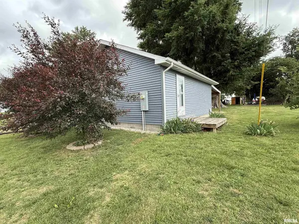 520 W SOUTH ST, Astoria, IL 61501