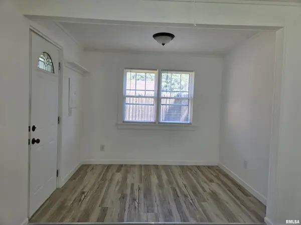 424 ALTA VISTA TER, Creve Coeur, IL 61610