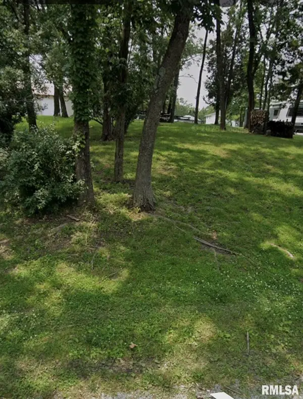 N Egypt Shores DR, Creal Springs, IL 62922
