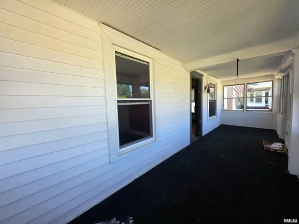 1247 WILLARD ST, Galesburg, IL 61401