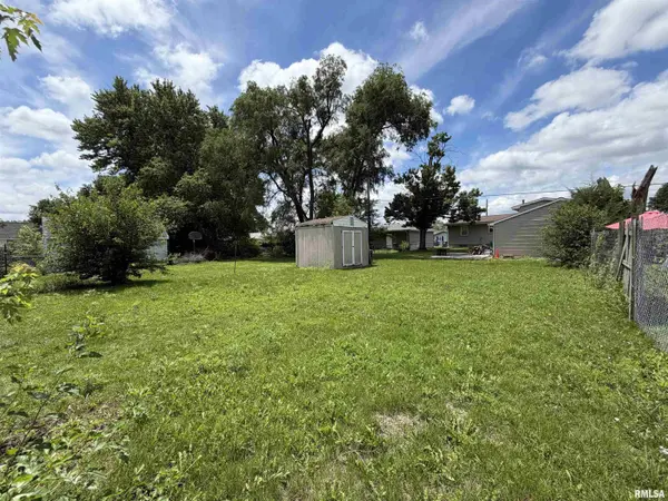 3903 S LAUDER AVE, Bartonville, IL 61607