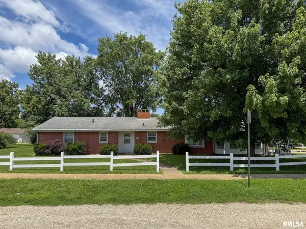 615 W HICKORY ST, Chillicothe, IL 61523