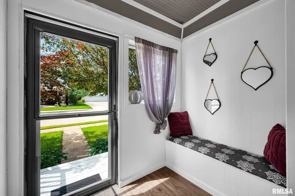 119 E VAN BUREN ST, Morton, IL 61550