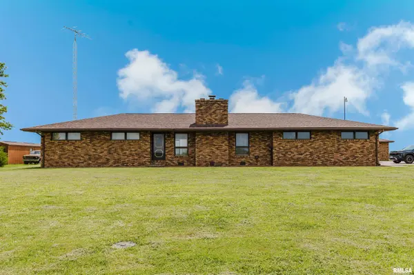 9853 E Illinois Highway 148, Bonnie, IL 62816